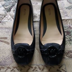 Ladies shoes